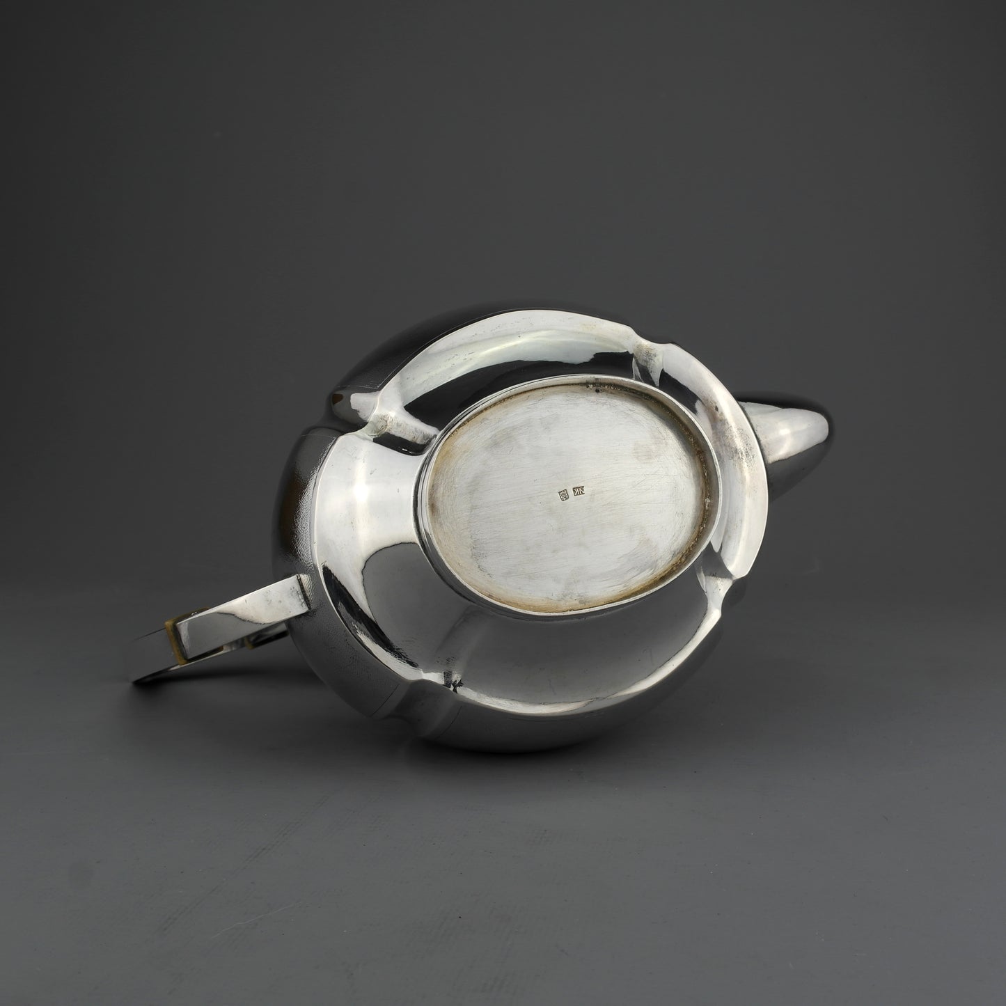 Antique Chinese Export Solid Sterling Silver Teapot / Coffee Pot. Nanking.