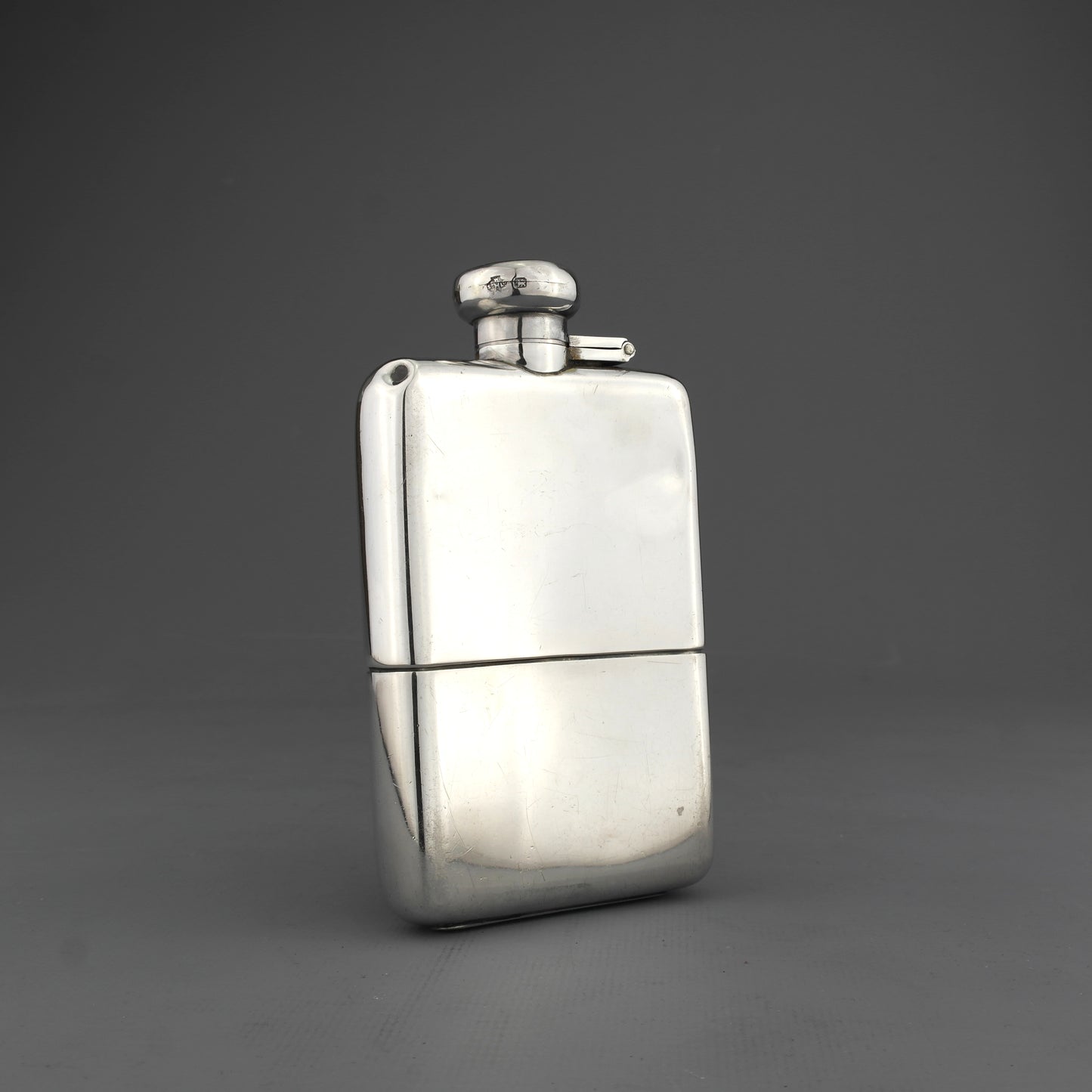 Antique Solid Sterling Silver Hip Spirit Flask. William Hutton. Sheffield, 1915