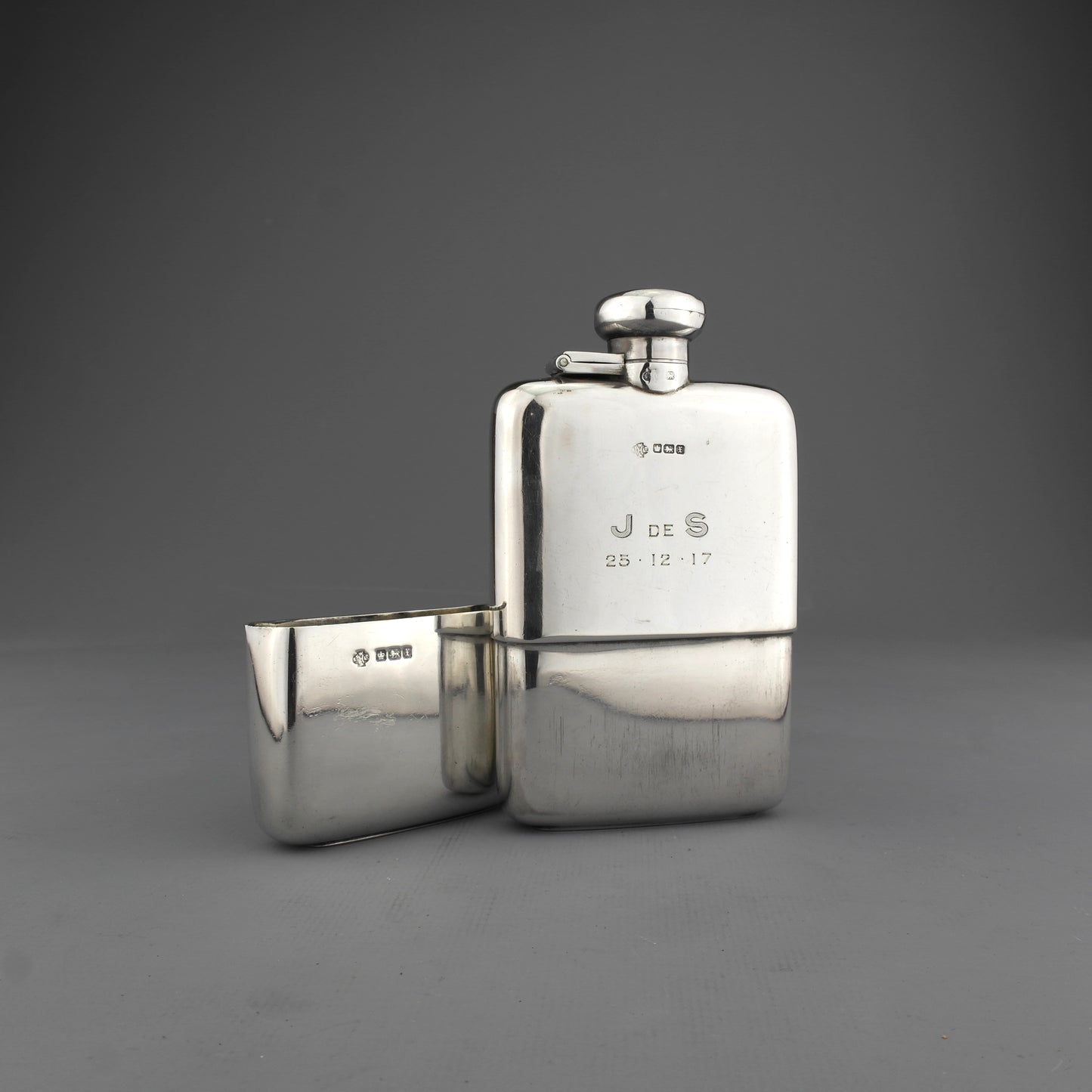 Antique Solid Sterling Silver Hip Spirit Flask. William Hutton. Sheffield, 1915