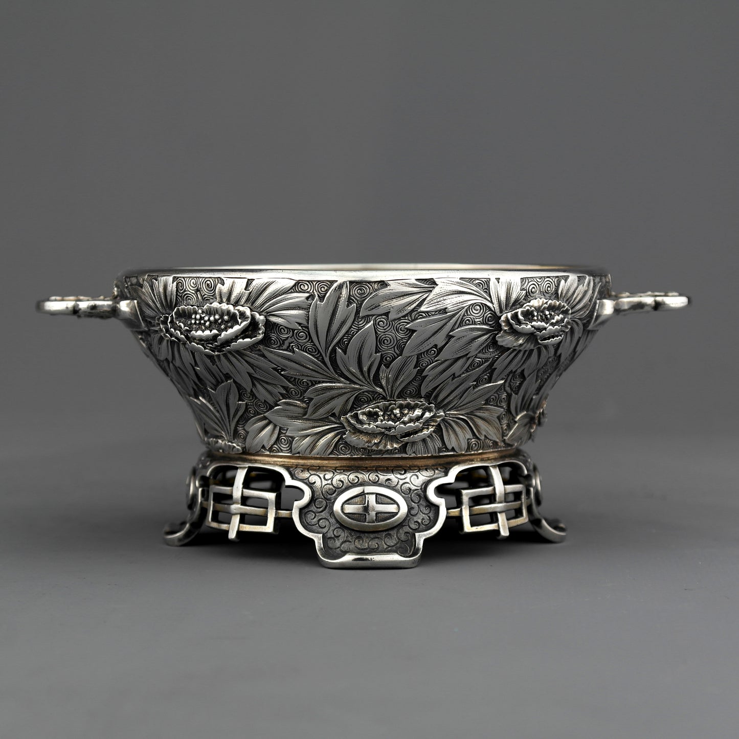 Rare Antique Tiffany Sterling Silver Japanese Chrysanthemum Aesthetic Bowl, 1890