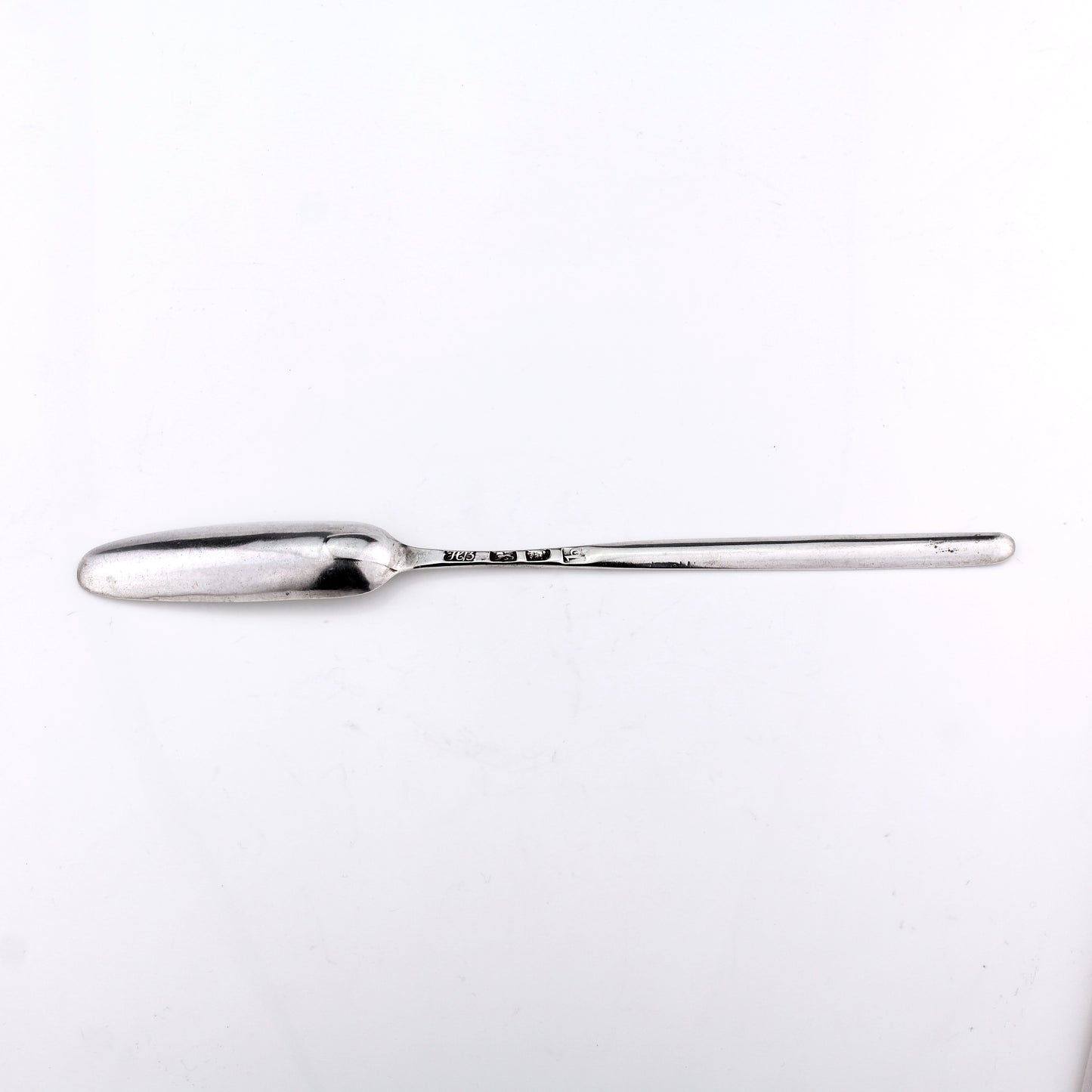 HESTER BATEMAN. Antique Solid Sterling Silver Marrow Scoop / Spoon. London 1777.