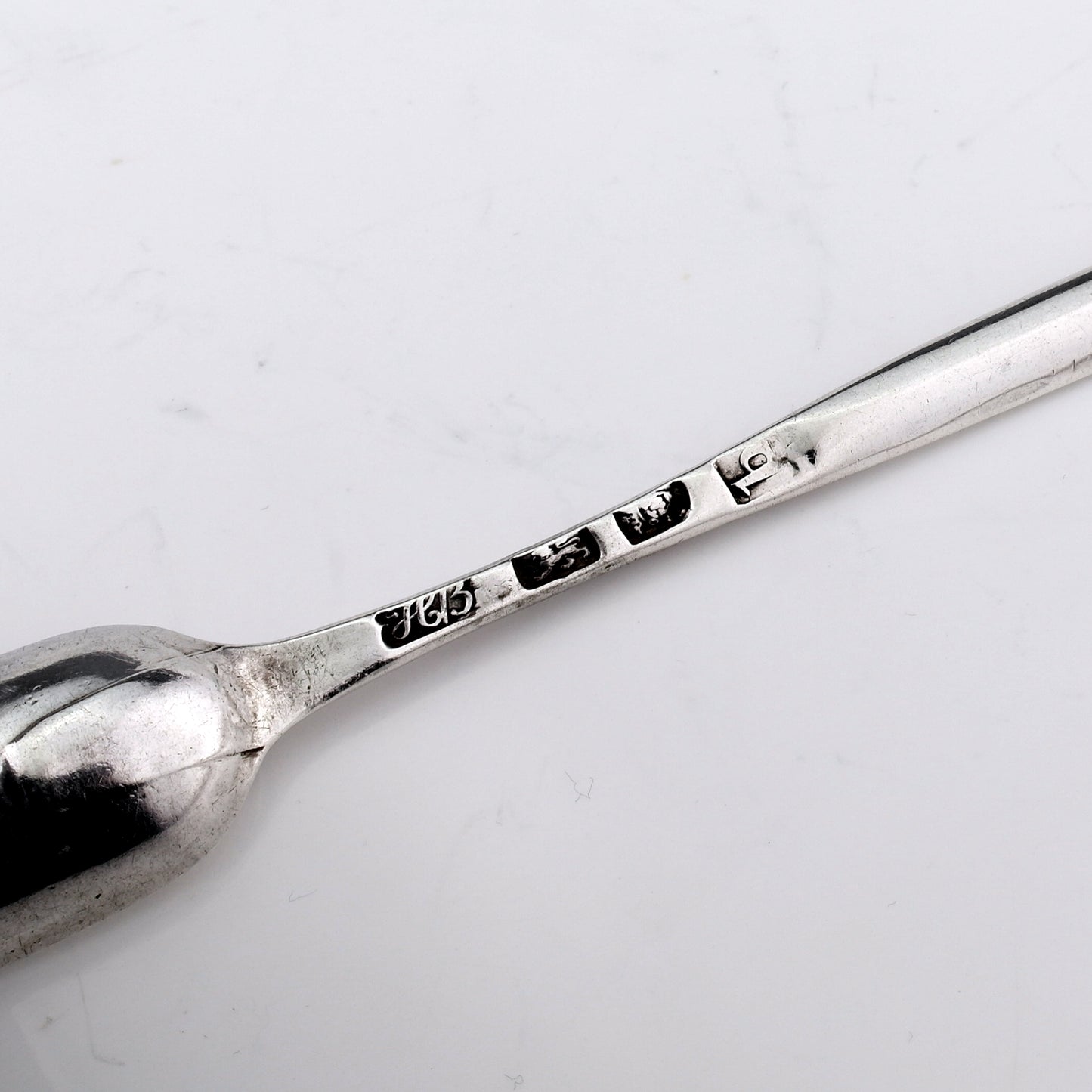 HESTER BATEMAN. Antique Solid Sterling Silver Marrow Scoop / Spoon. London 1777.