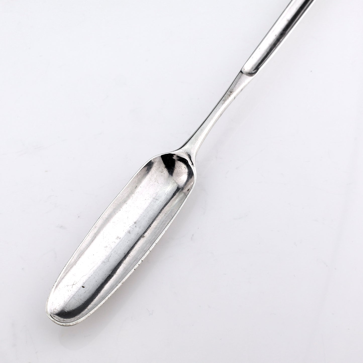 HESTER BATEMAN. Antique Solid Sterling Silver Marrow Scoop / Spoon. London 1777.