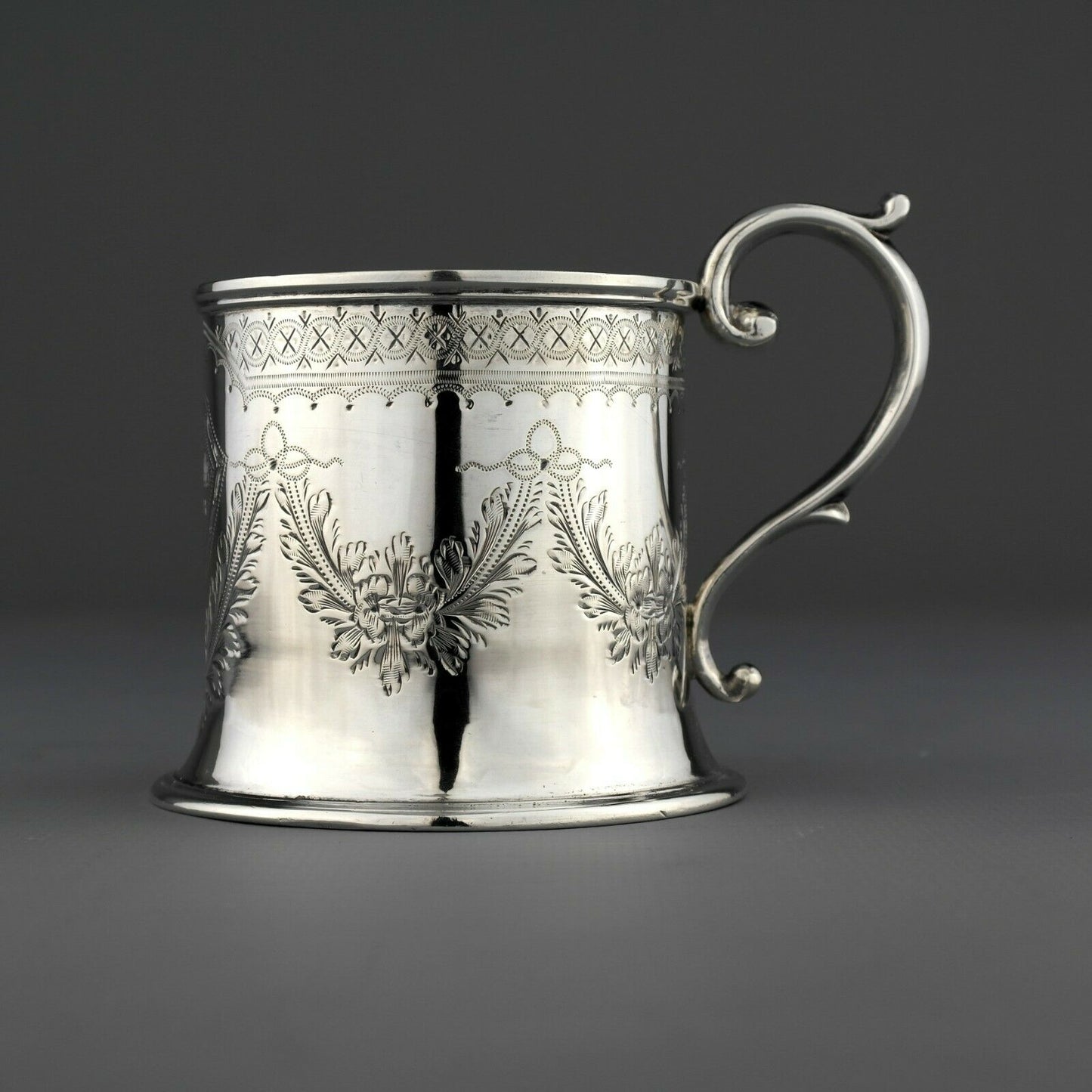 Antique Victorian Solid Sterling Silver Mug / Beaker / Cup. London, 1879.