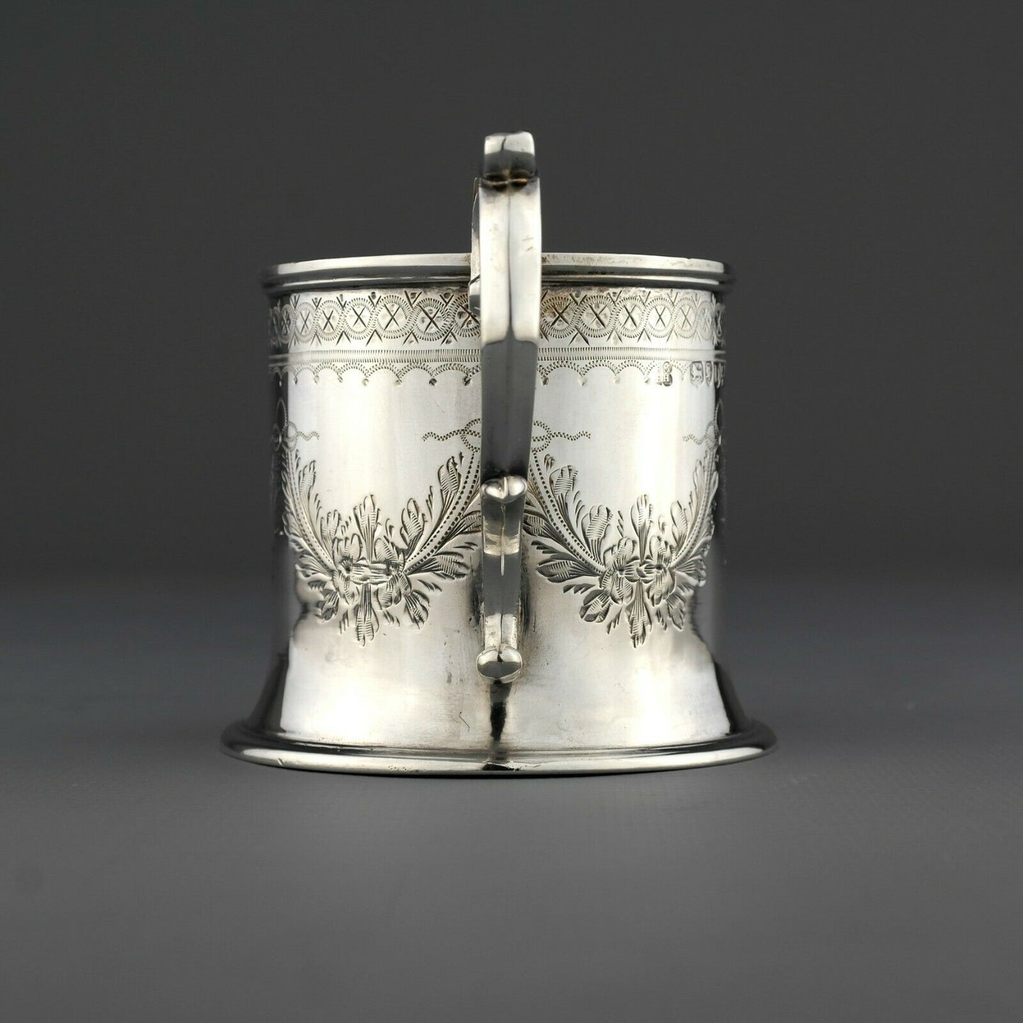 Antique Victorian Solid Sterling Silver Mug / Beaker / Cup. London, 1879.