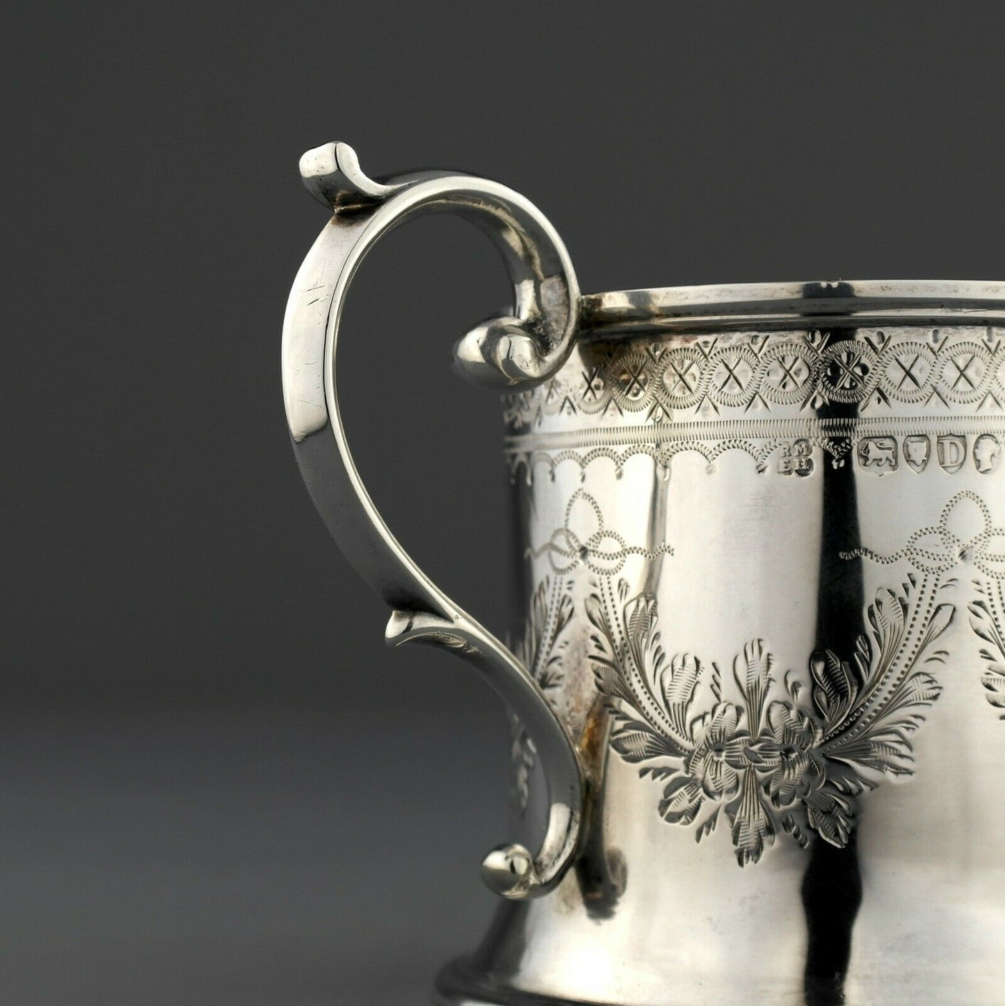 Antique Victorian Solid Sterling Silver Mug / Beaker / Cup. London, 1879.