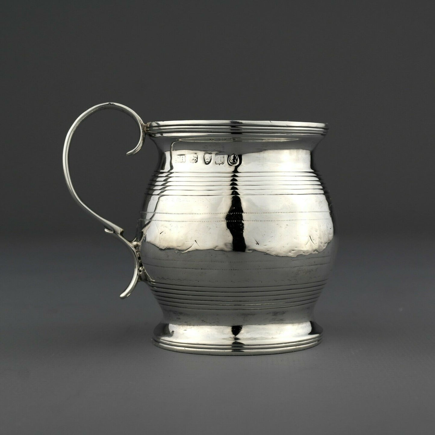 Antique Georgian Solid Sterling Silver Mug / Beaker / Cup. London, 1814.